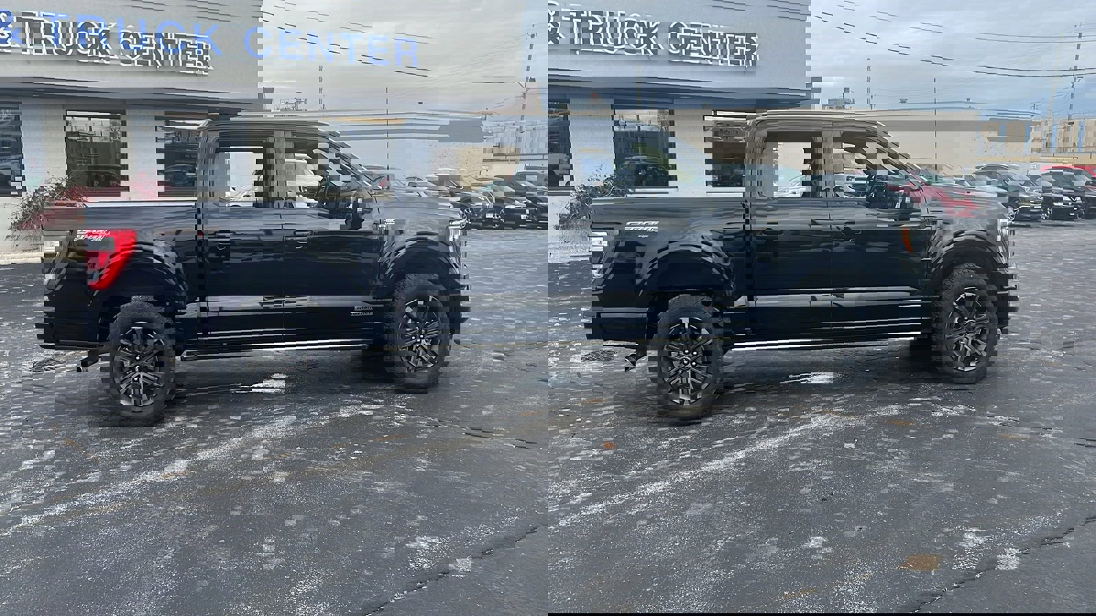 Used 2023 Ford F150 Lariat w/ Equipment Group 502A High image 8