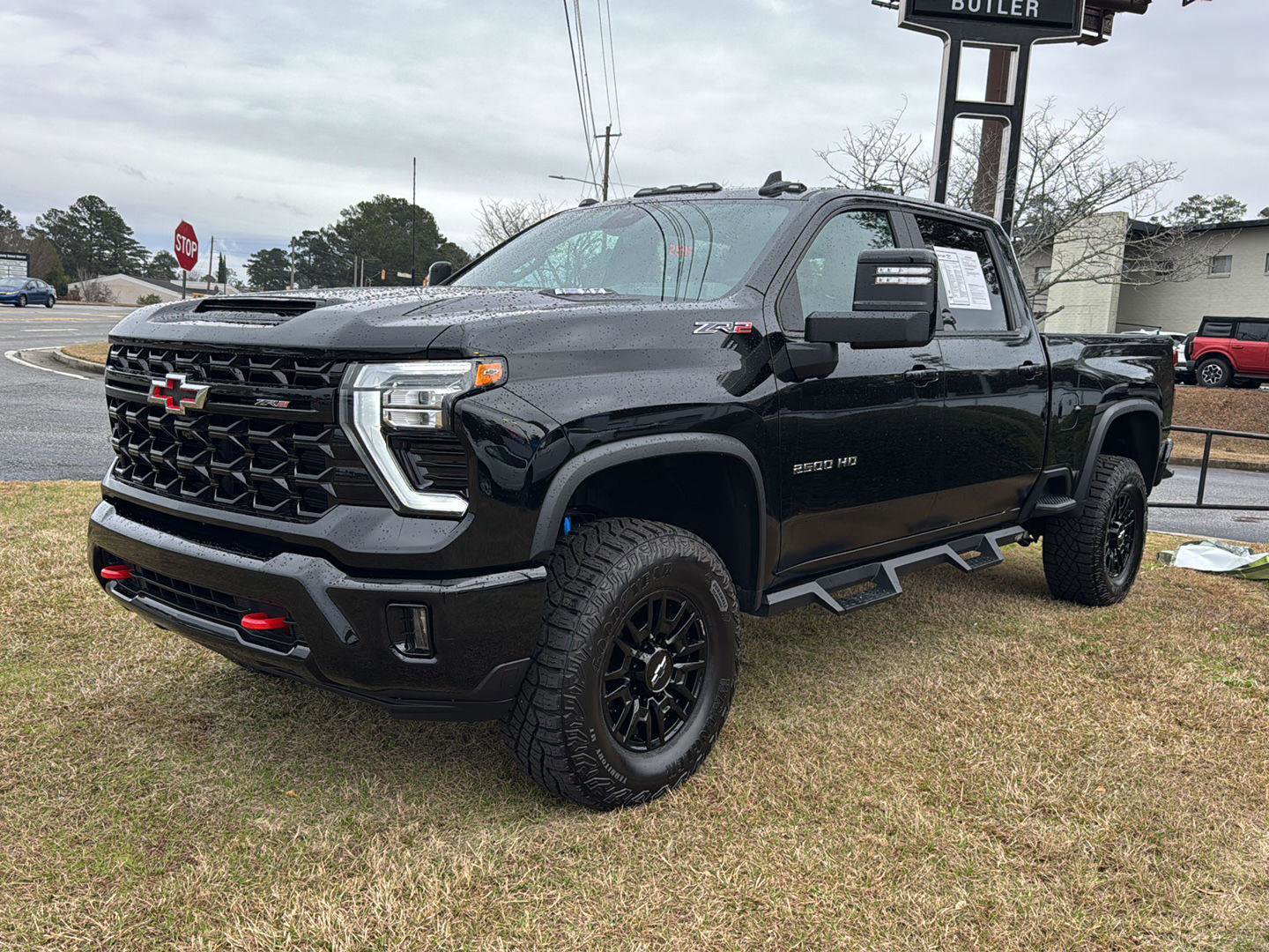 Used 2024 Chevrolet Silverado 2500 ZR2 w/ Technology Package image 1