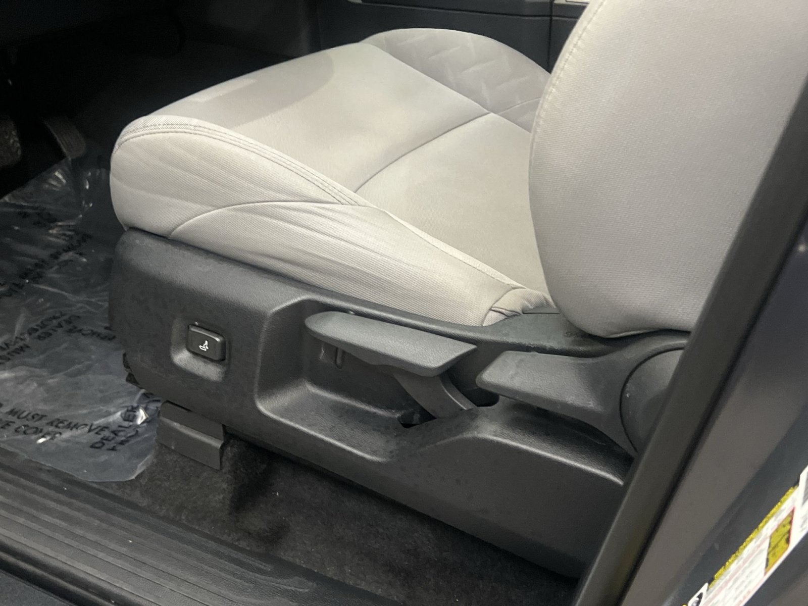 Used 2024 Toyota Tacoma SR5 AWD/4WD image 13