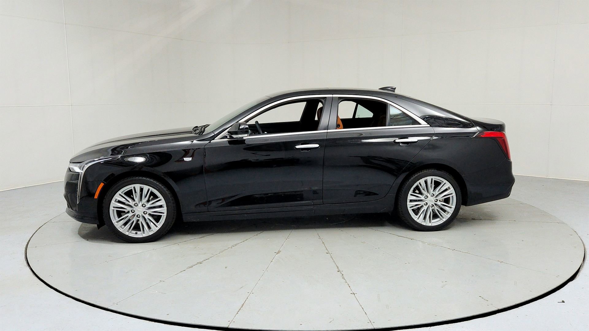 Used 2024 Cadillac CT4 Premium Luxury AWD/4WD image 2