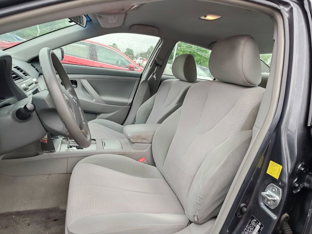 Used 2011 Toyota Camry LE w/ LE Extra-Value Pkg FWD image 8