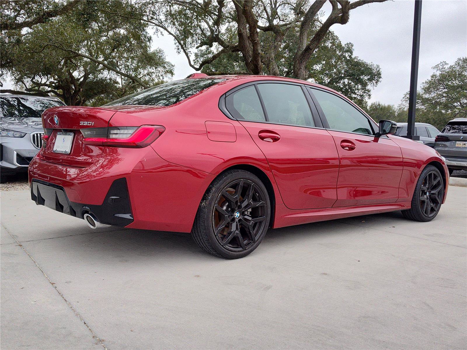 Certified 2025 BMW 330i Sedan image 6