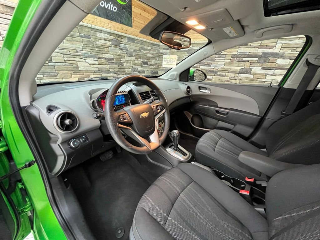 Used 2015 Chevrolet Sonic LT FWD image 32