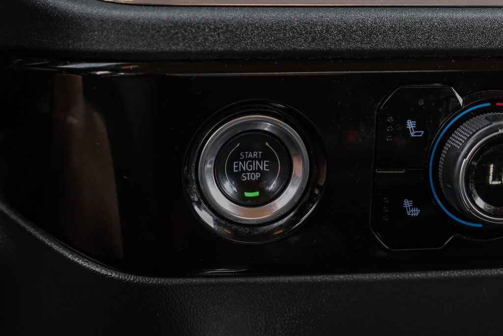 Used 2024 Chevrolet Silverado 1500 RST image 17