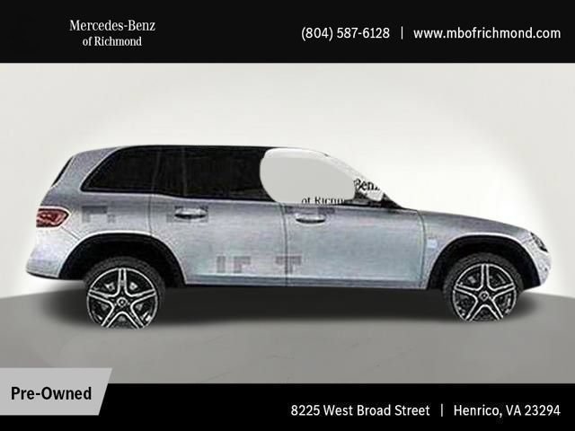 Used 2025 Mercedes-Benz GLB 250 4MATIC image 17