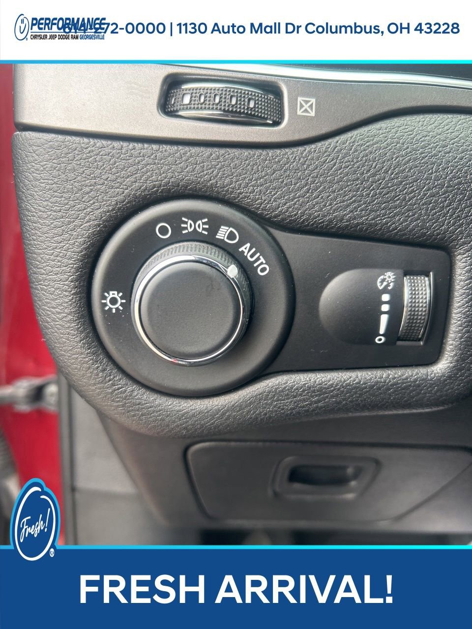 Used 2020 Jeep Cherokee Latitude AWD/4WD image 18