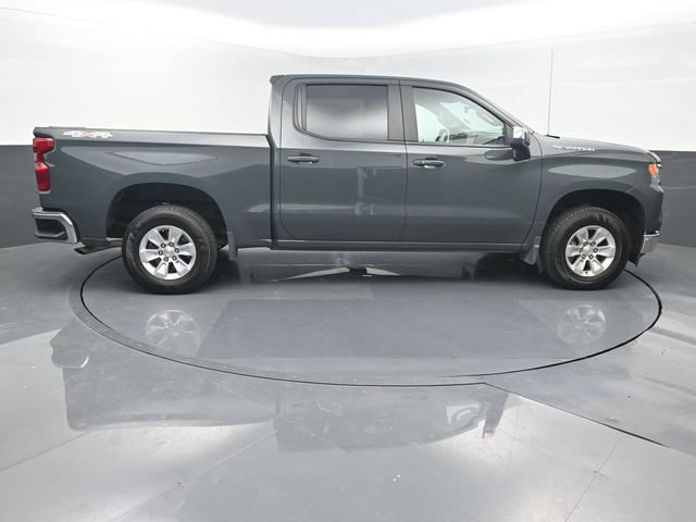 Used 2025 Chevrolet Silverado 1500 LT AWD/4WD image 7