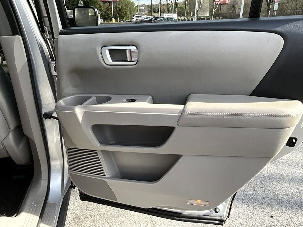 Used 2011 Honda Pilot EX image 14