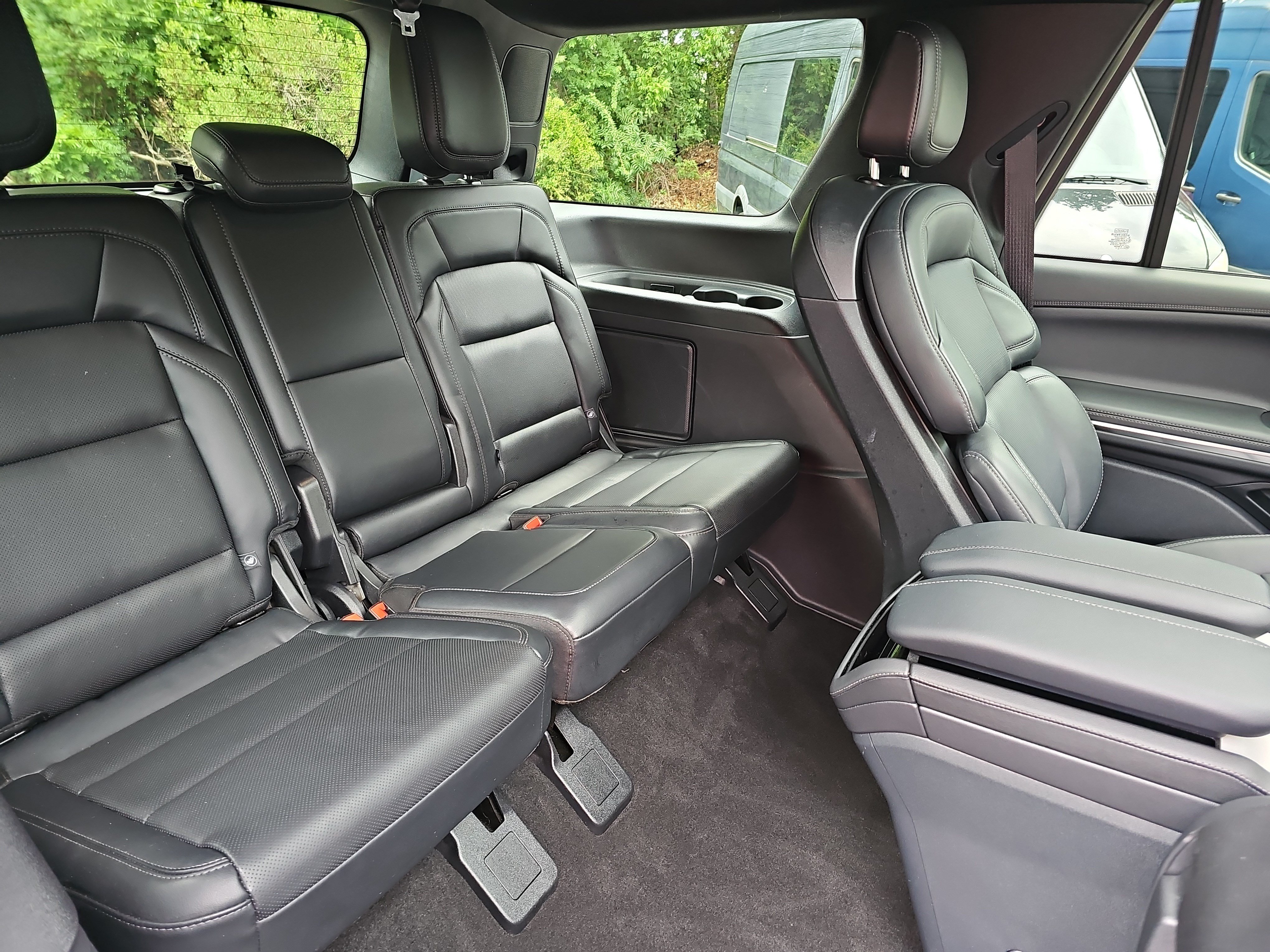 Used 2025 Lincoln Navigator Reserve w/ Jet Appearance Package AWD/4WD image 13