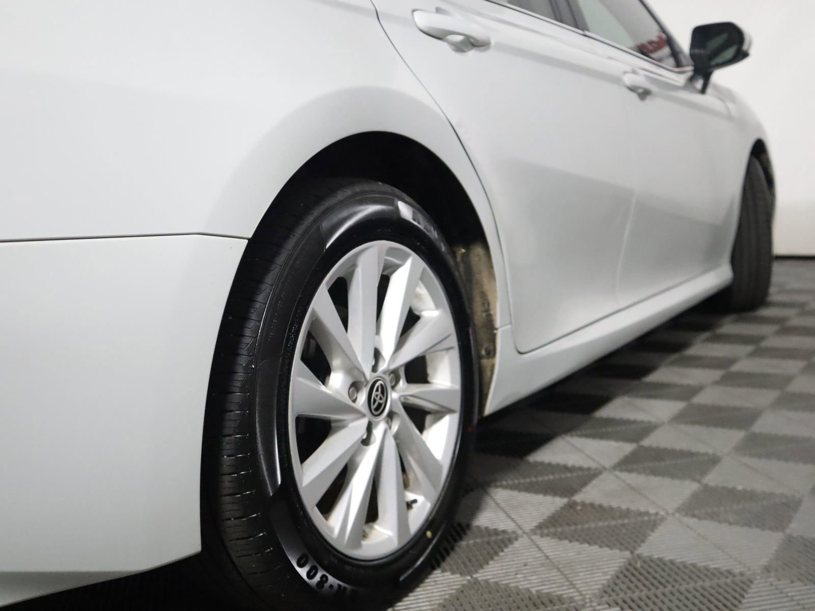 Used 2023 Toyota Camry LE image 12