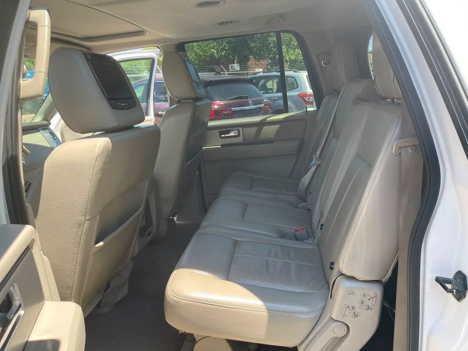 Used 2013 Ford Expedition EL Limited AWD/4WD image 13