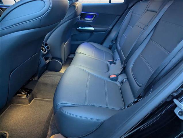 Used 2026 Mercedes-Benz GLC 300 4MATIC image 14