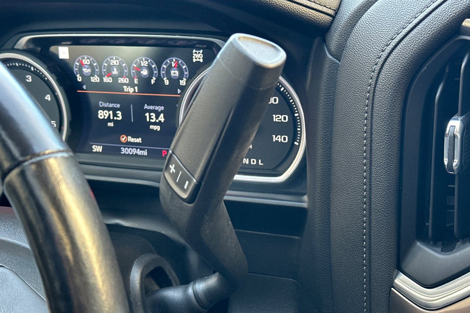 Used 2022 Chevrolet Silverado 3500 High Country image 25