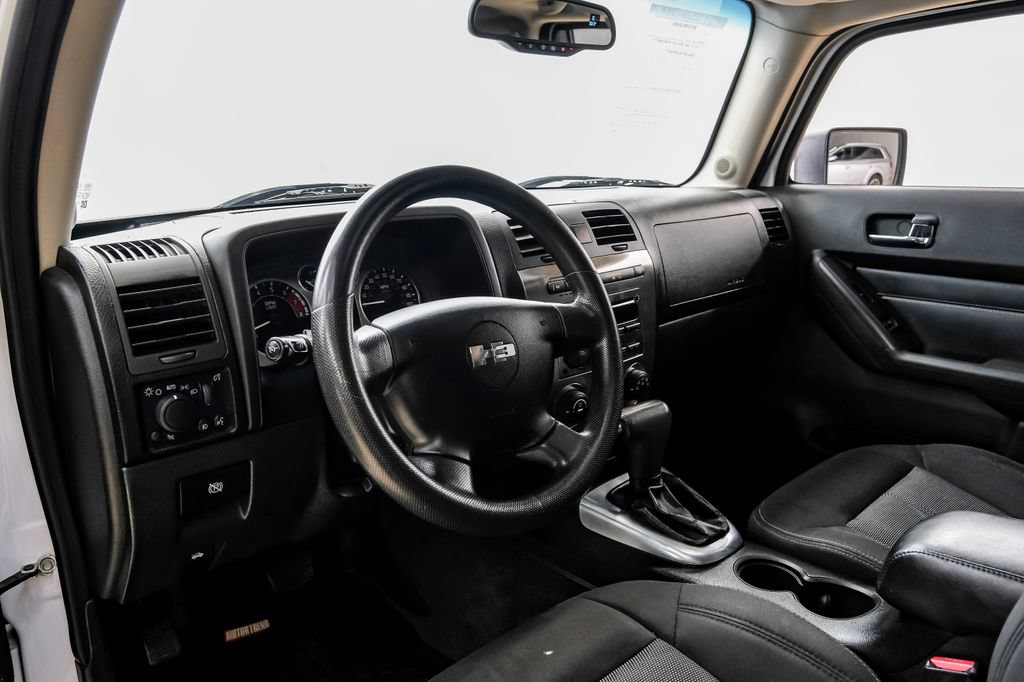 Used 2009 HUMMER H3 AWD/4WD image 3