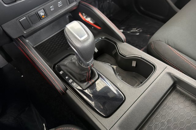 Used 2025 Nissan Frontier Pro-X RWD image 24