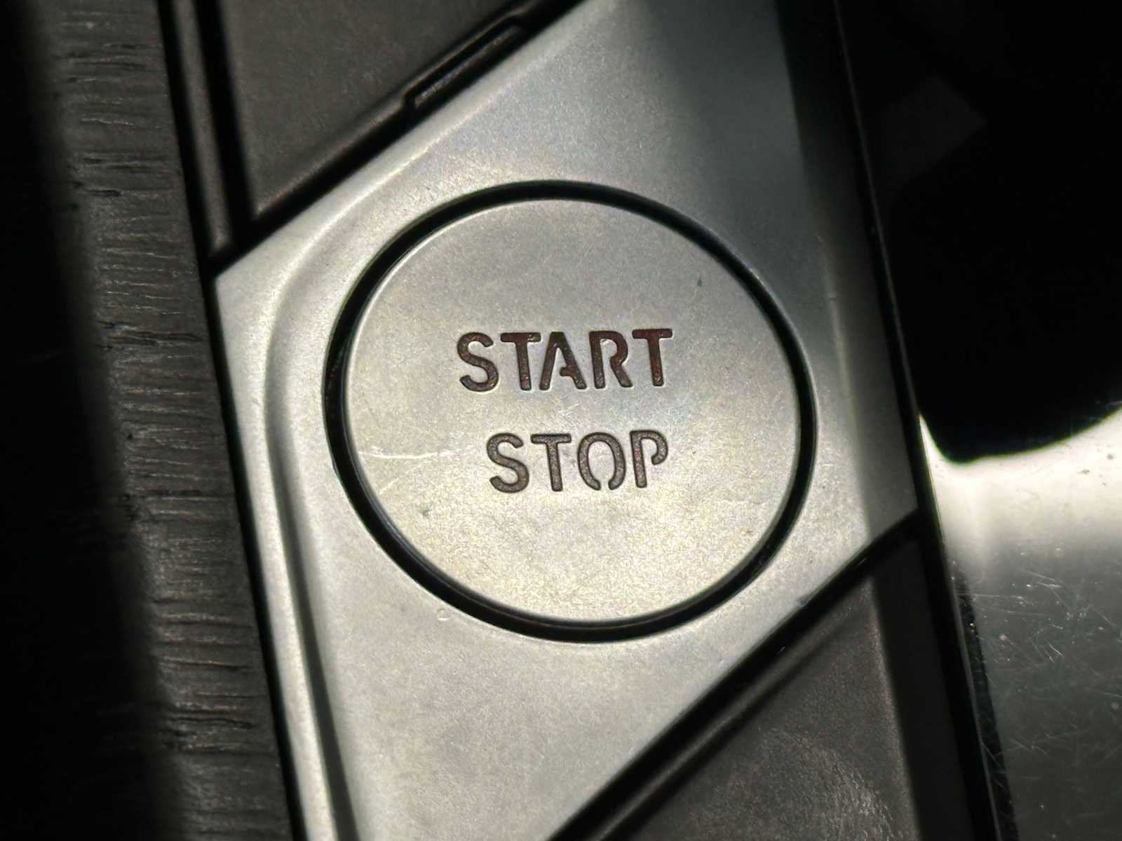 Used 2021 BMW 330e w/ Convenience Package image 19