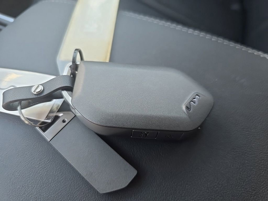 Certified 2025 Kia Sorento S w/ Panoramic Sunroof Package image 34