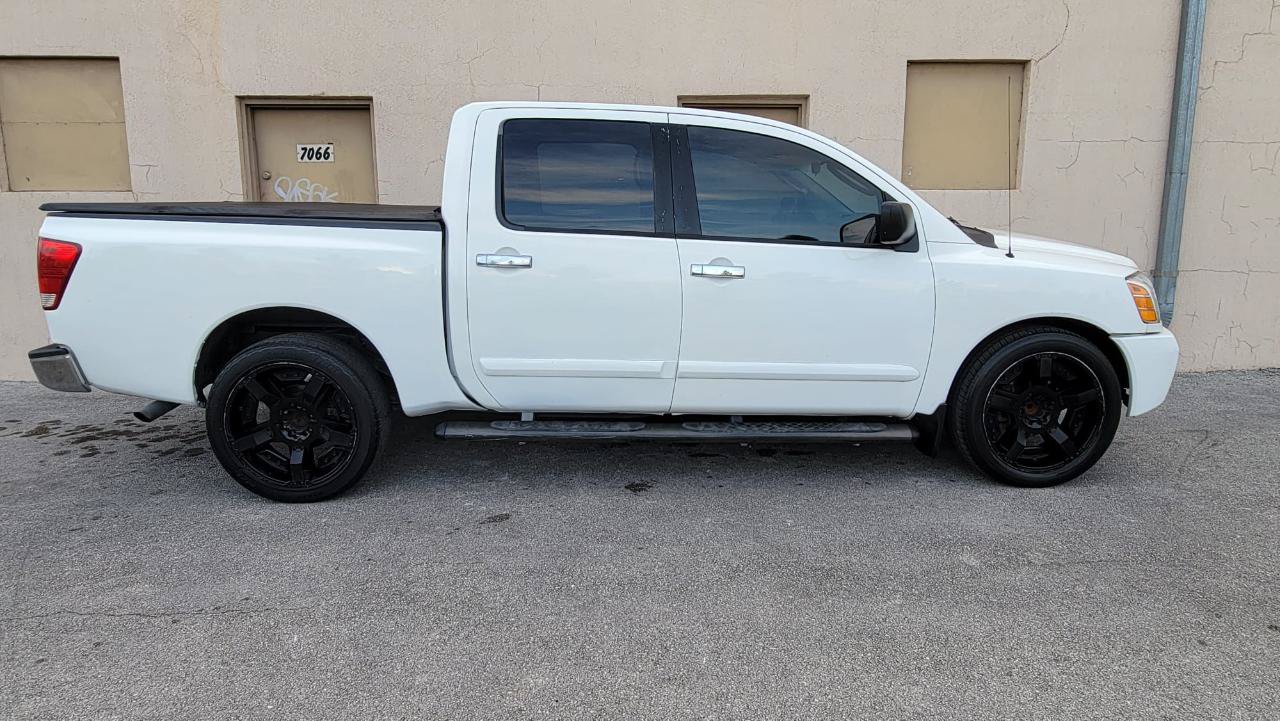 Used 2007 Nissan Titan SE RWD image 17