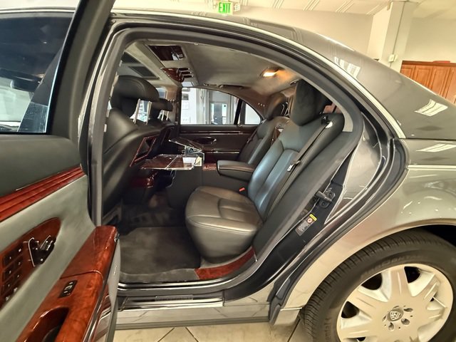 Used 2005 Maybach 57 RWD image 16
