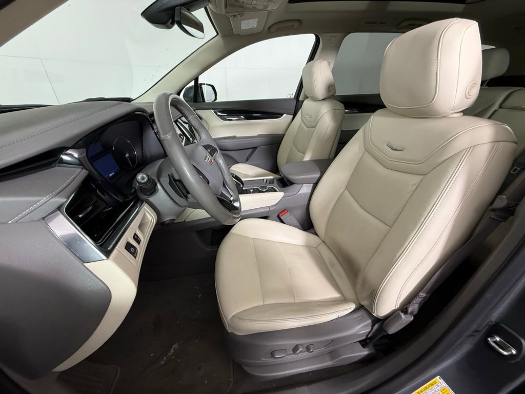 Used 2021 Cadillac XT6 Premium Luxury image 6