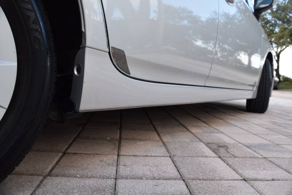 Used 2010 Toyota Prius Two FWD image 36