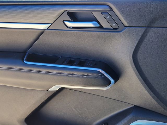 Used 2025 GMC Acadia Elevation image 23