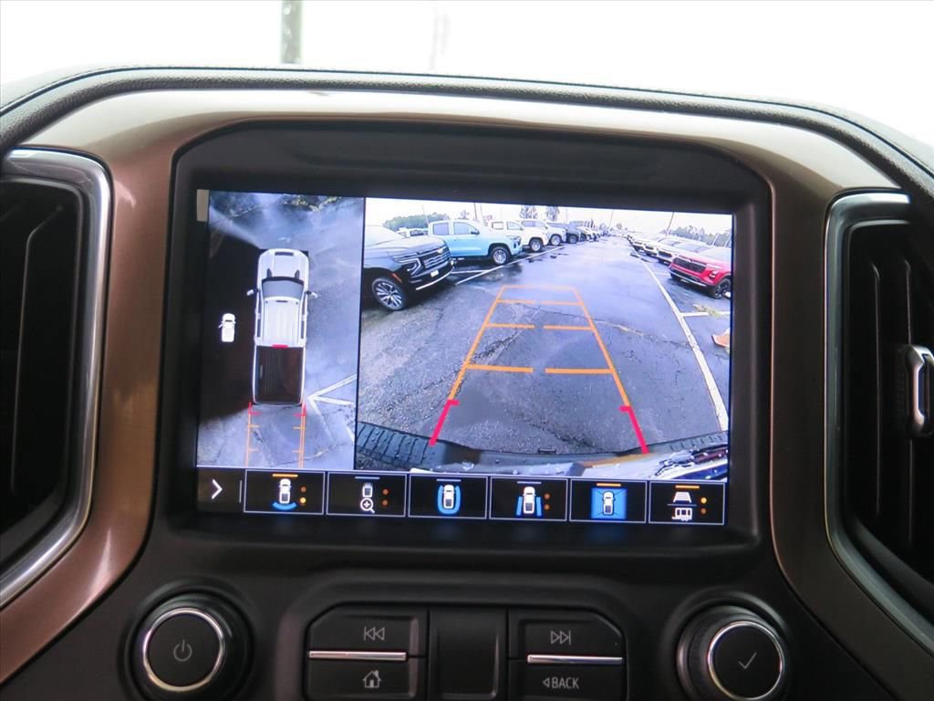 Used 2022 Chevrolet Silverado 2500 High Country w/ Z71 Off-Road Package image 12