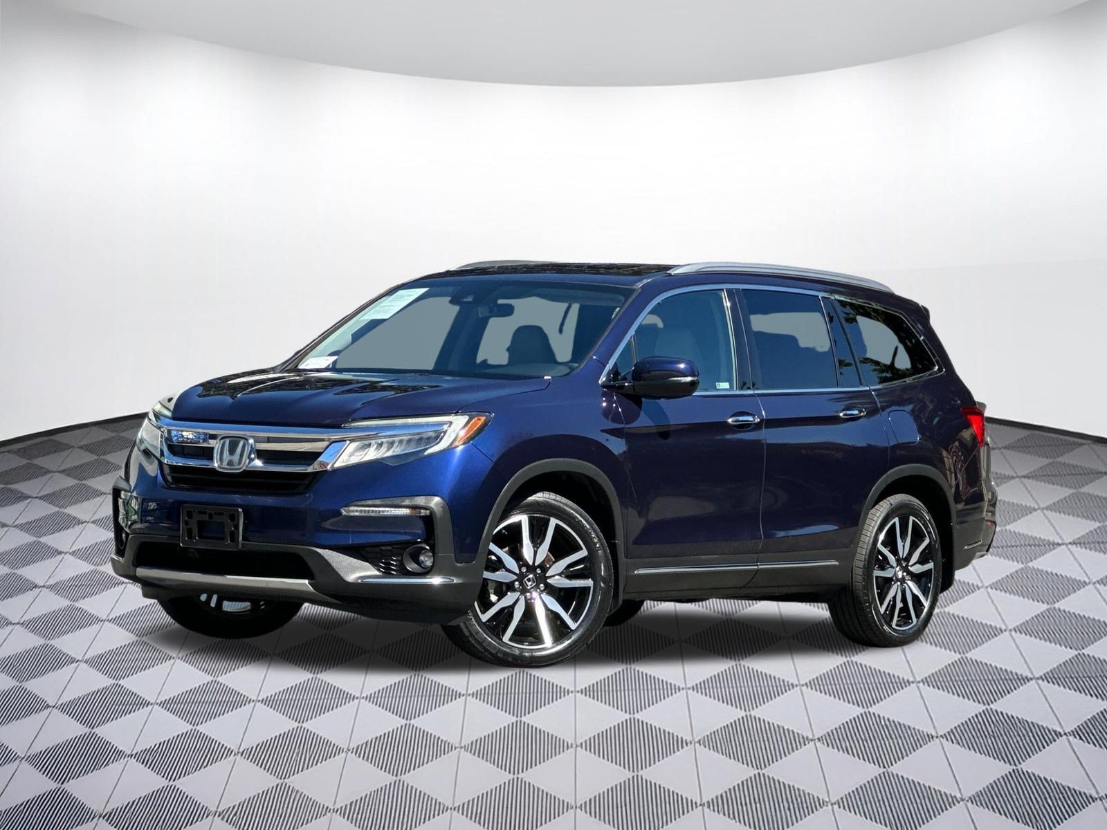 Used 2021 Honda Pilot Touring image 1