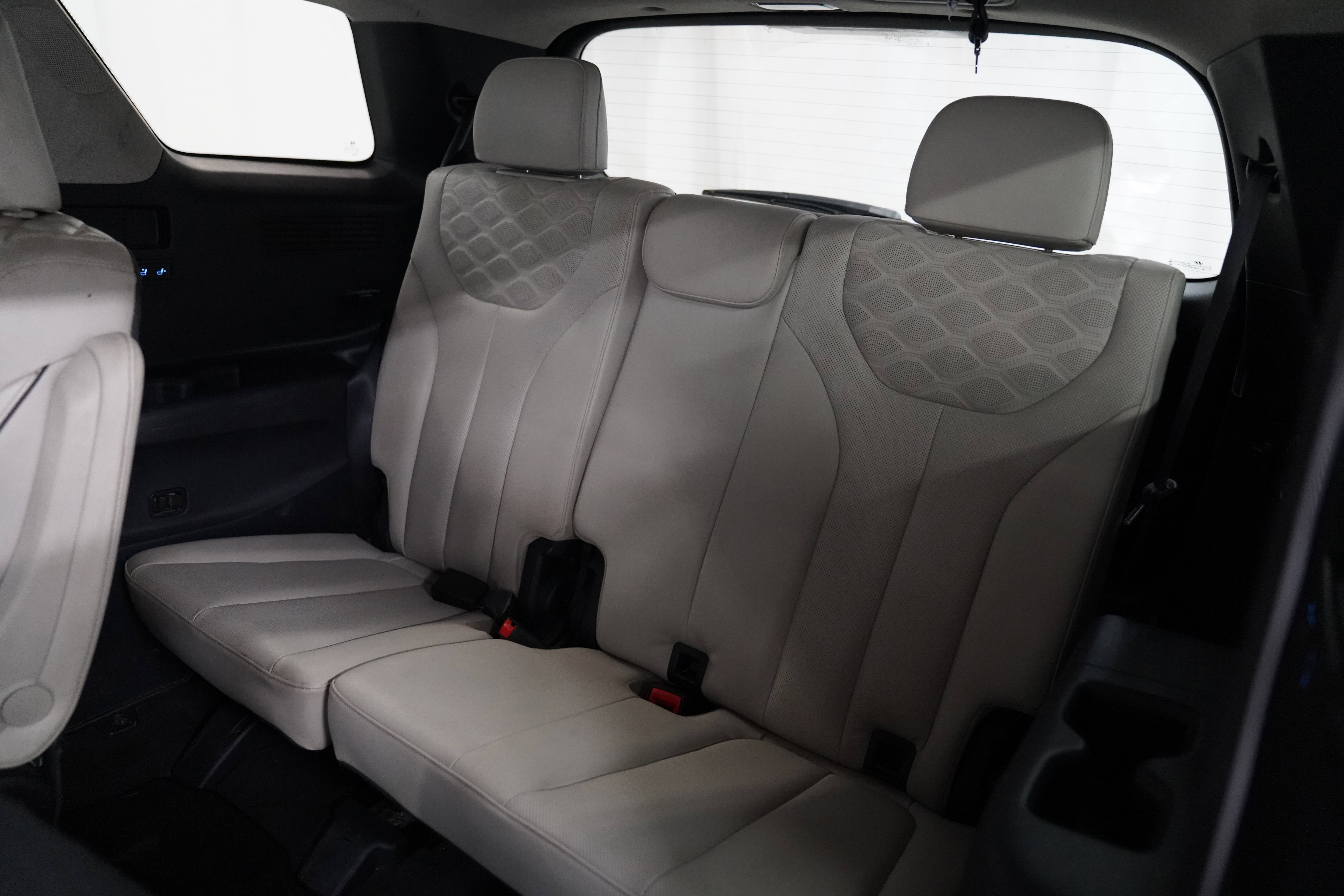 Used 2022 Hyundai Palisade Limited AWD/4WD image 7