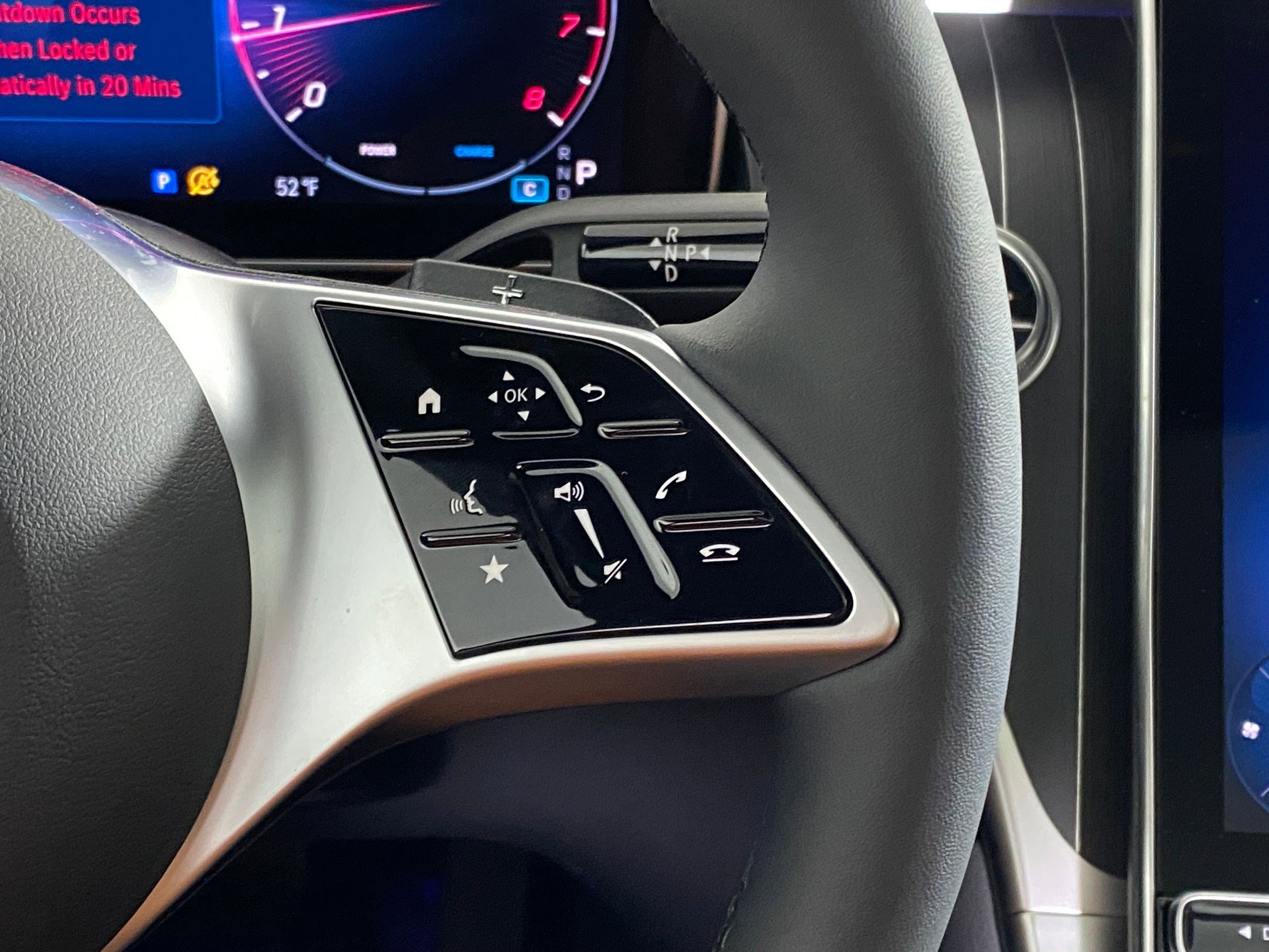 Used 2026 Mercedes-Benz GLC 300 4MATIC image 28