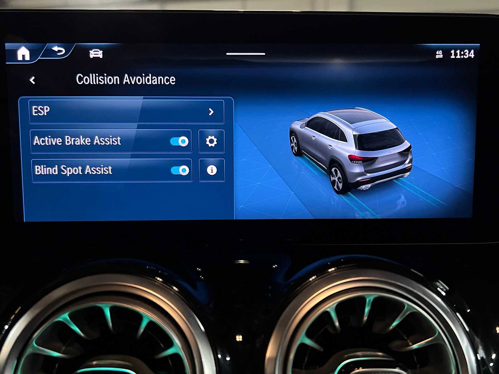 Used 2025 Mercedes-Benz GLA 250 4MATIC image 37