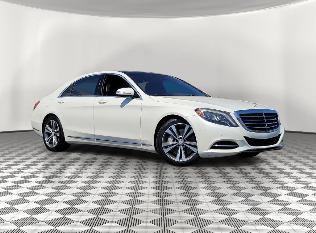 Used 2016 Mercedes-Benz S 550 Sedan image 2