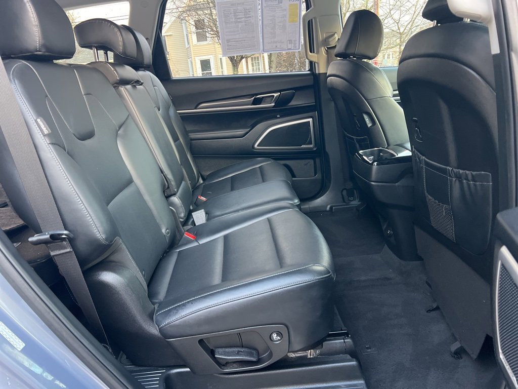 Used 2023 Kia Telluride LX image 25