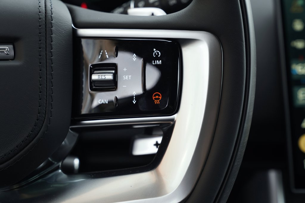 New 2026 Land Rover Range Rover SE AWD/4WD image 17