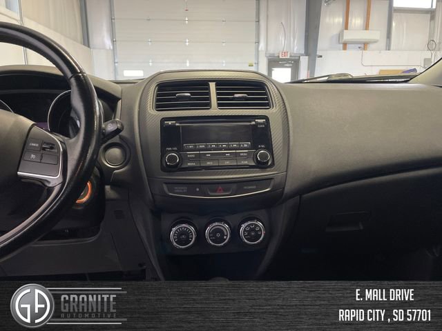 Used 2017 Mitsubishi Outlander Sport ES AWD/4WD image 19