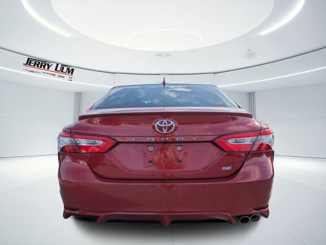 Used 2019 Toyota Camry L image 4