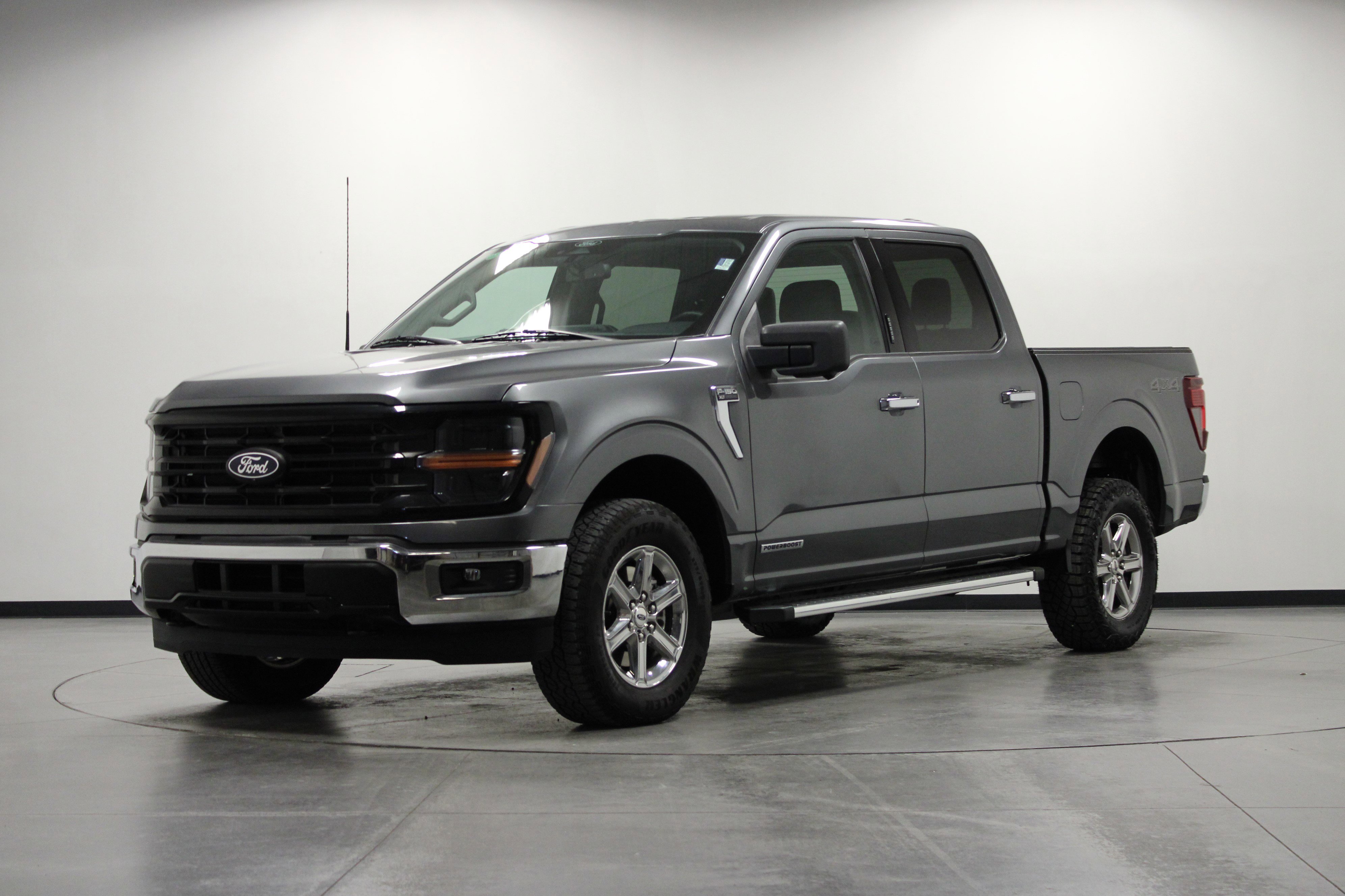 Used 2024 Ford F150 XLT w/ Mobile Office Package image 8