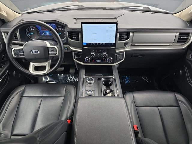 Used 2024 Ford Expedition XLT image 21