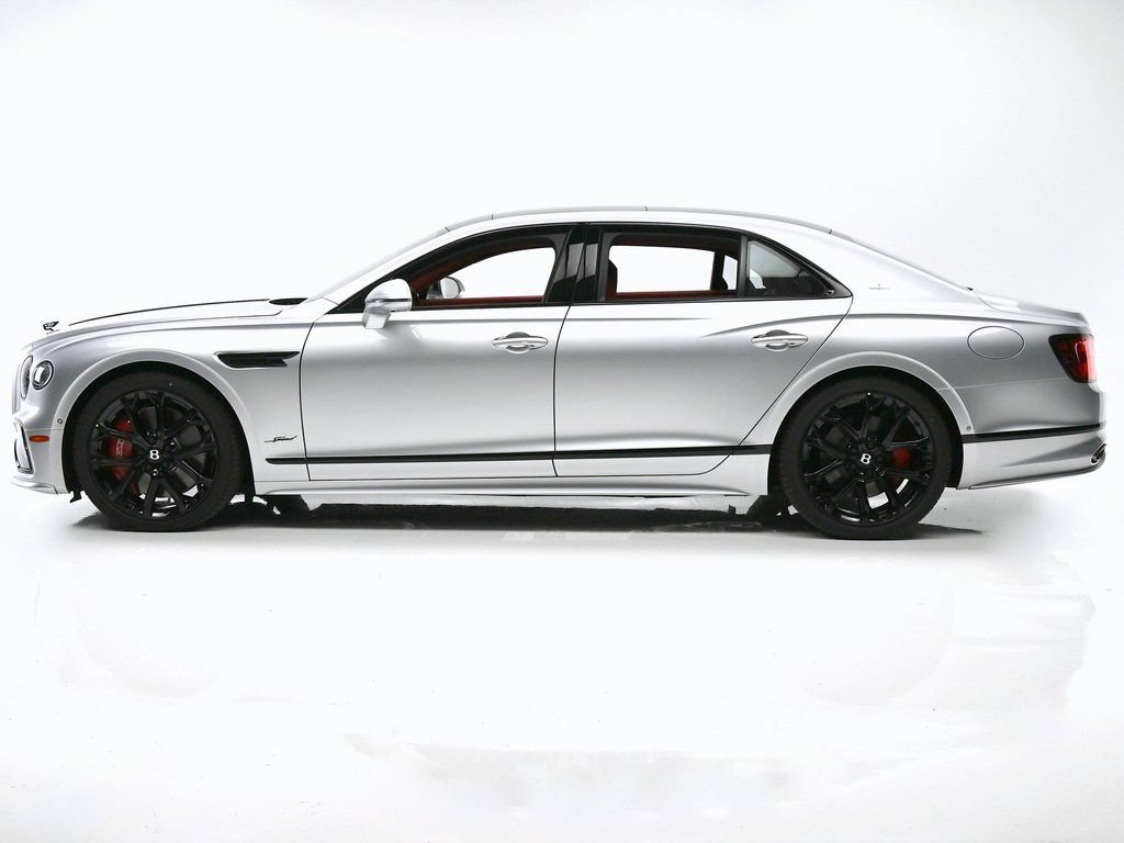 Used 2025 Bentley Flying Spur Plug-In Hybrid AWD/4WD image 36