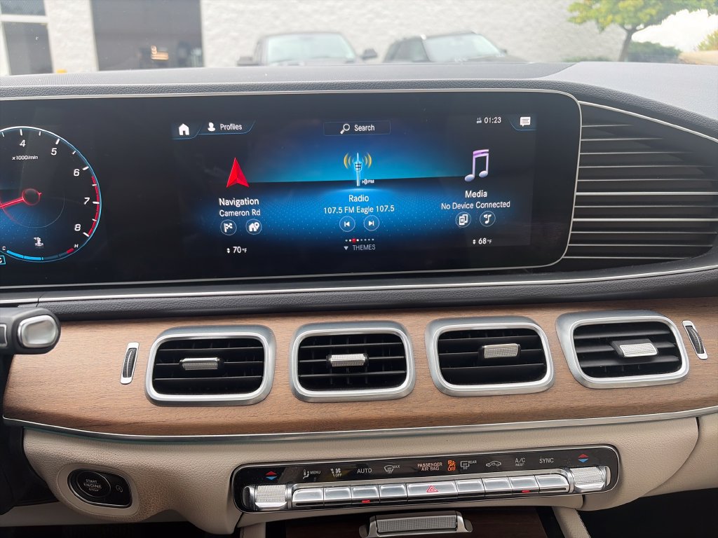 Used 2021 Mercedes-Benz GLE 350 4MATIC image 17