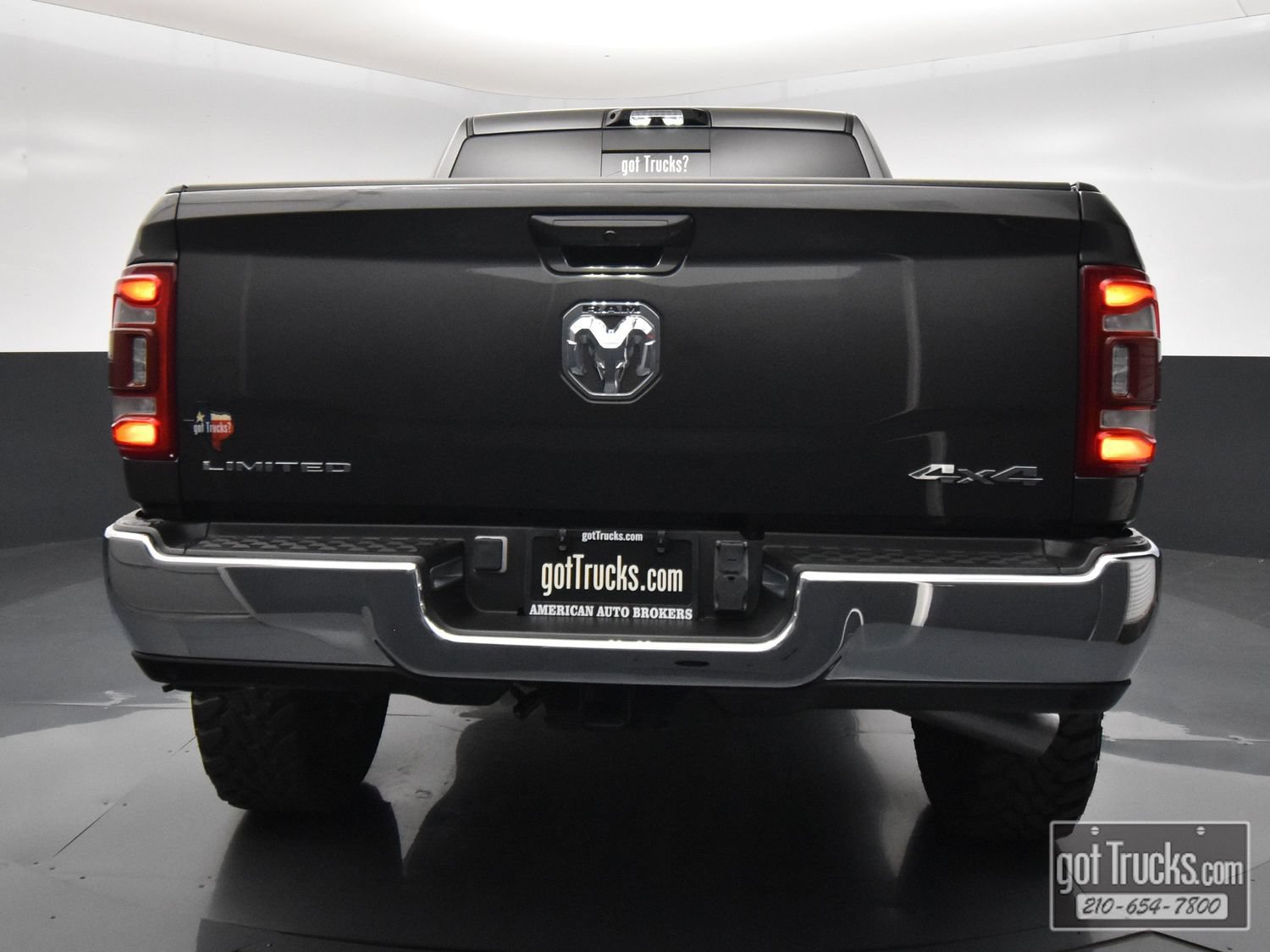 Used 2024 RAM 2500 Limited AWD/4WD image 6