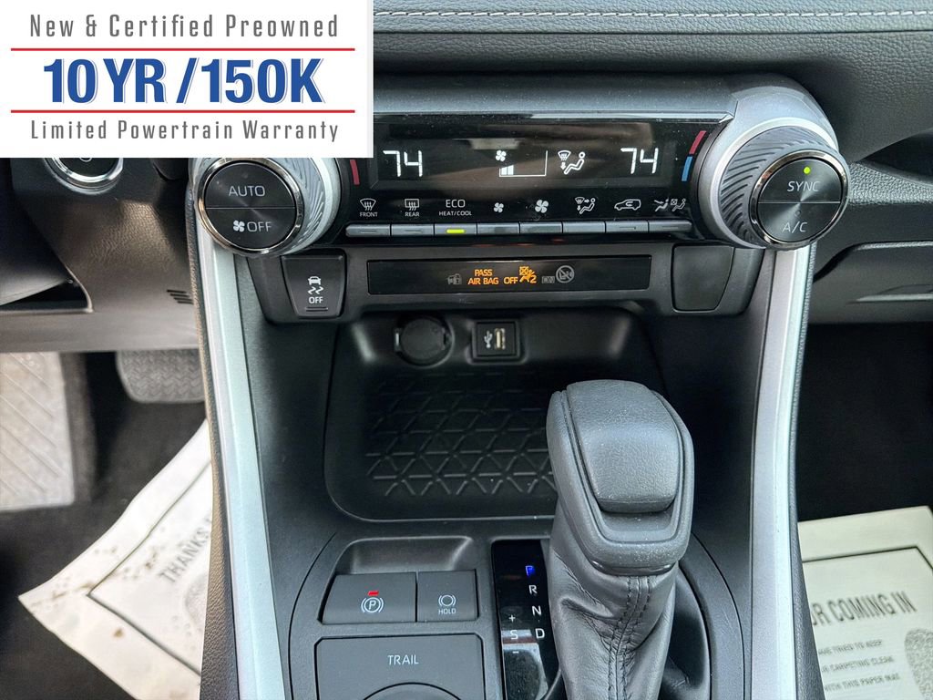 Used 2025 Toyota RAV4 XLE image 22