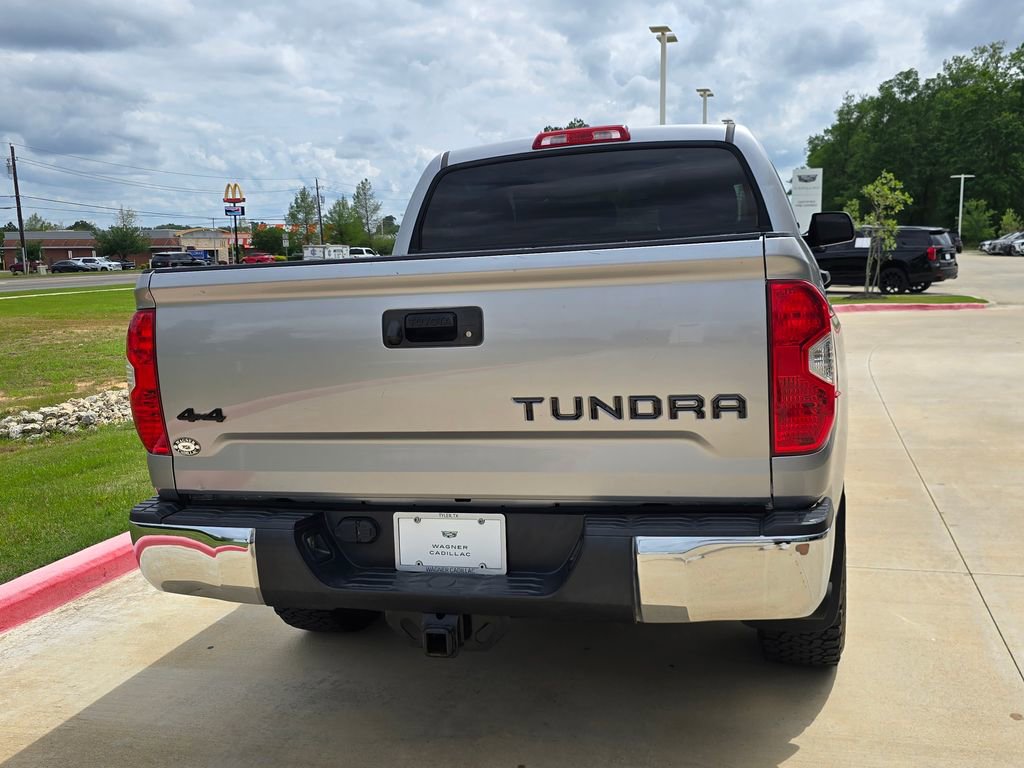 Used 2018 Toyota Tundra SR5 w/ SR5 Upgrade Package AWD/4WD image 4
