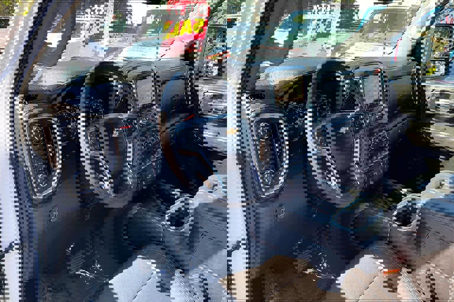 Used 2020 Chevrolet Silverado 2500 LTZ w/ LTZ Premium Package image 13