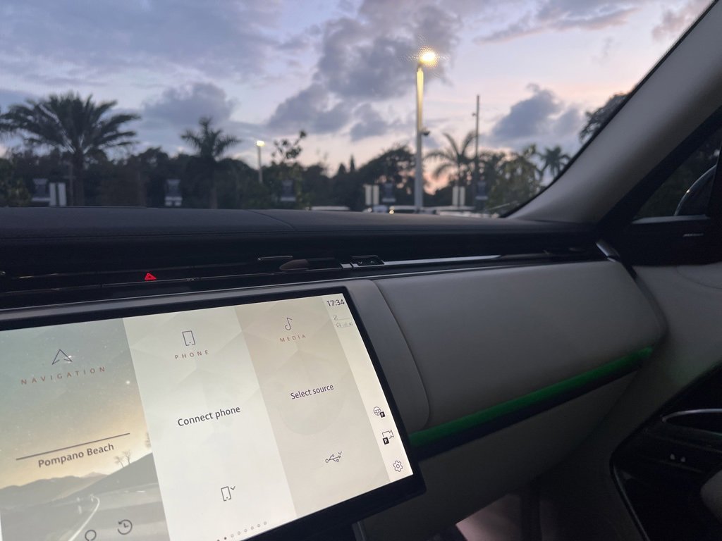 Used 2023 Land Rover Range Rover SE image 75