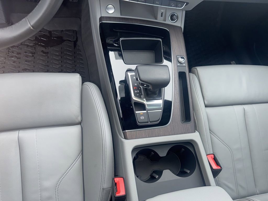 Used 2023 Audi Q5 2.0T Premium w/ Convenience Package image 41