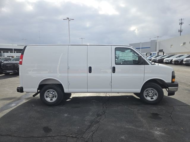 New 2025 Chevrolet Express 2500 w/ Driver Convenience Package image 15