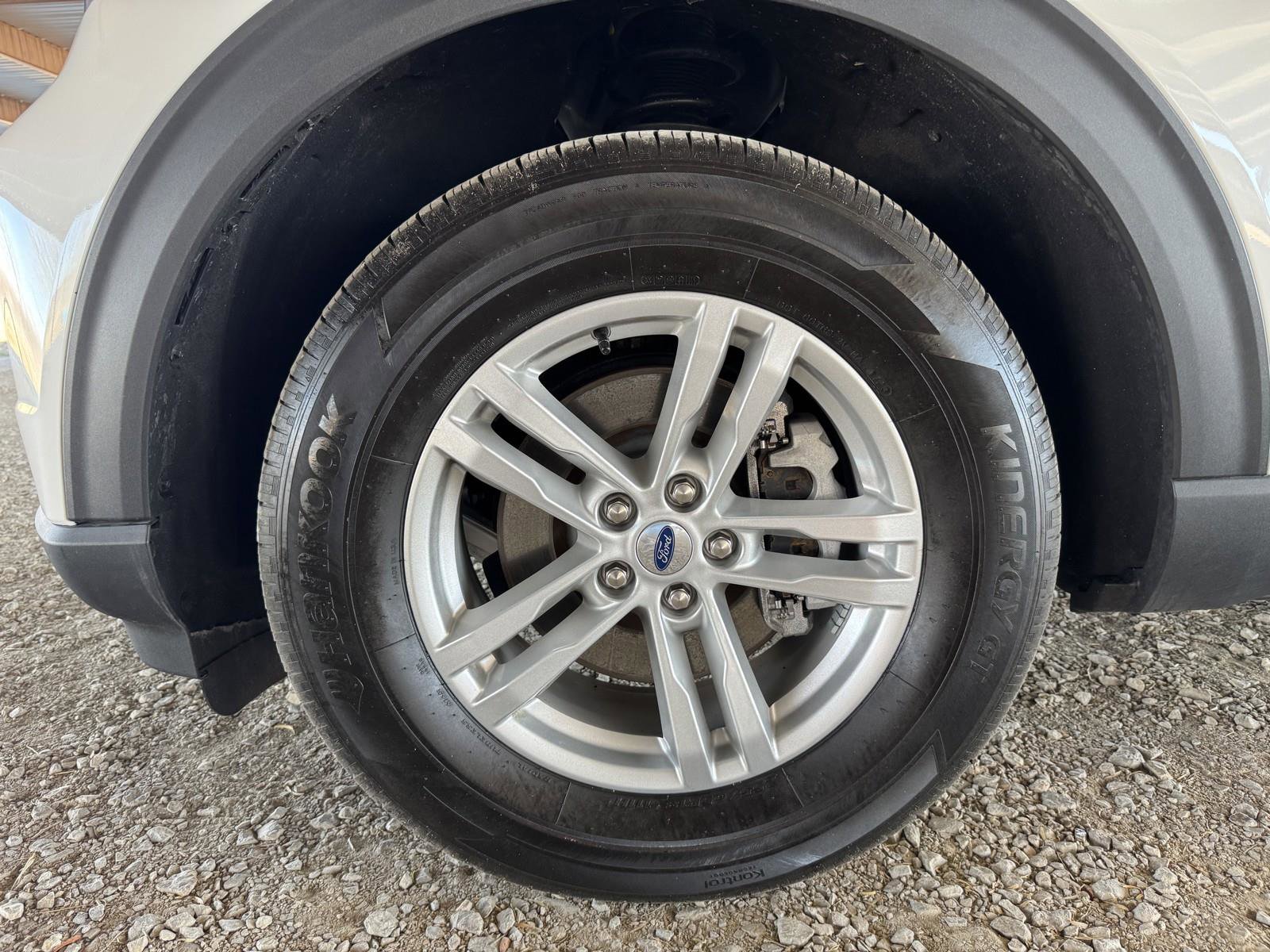 Used 2023 Ford Explorer XLT w/ Equipment Group 202A image 44