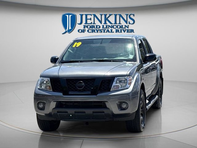 Used 2019 Nissan Frontier SV w/ Value Truck Package RWD image 2