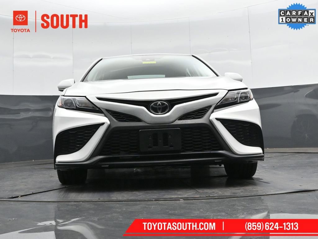 Used 2024 Toyota Camry SE image 42